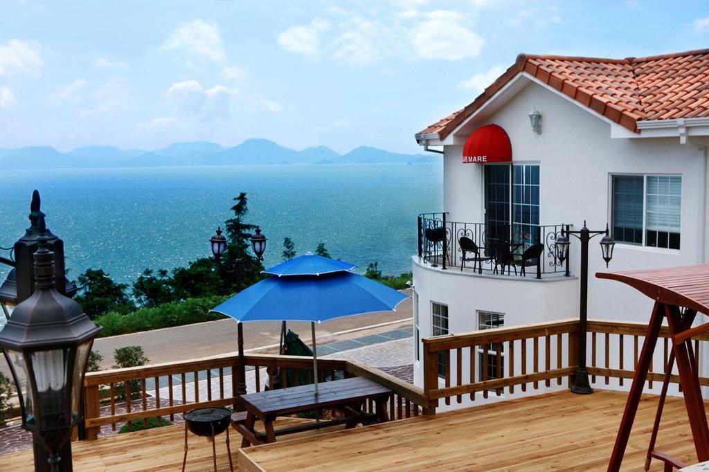 Namhae Bluemare Pension Buitenkant foto