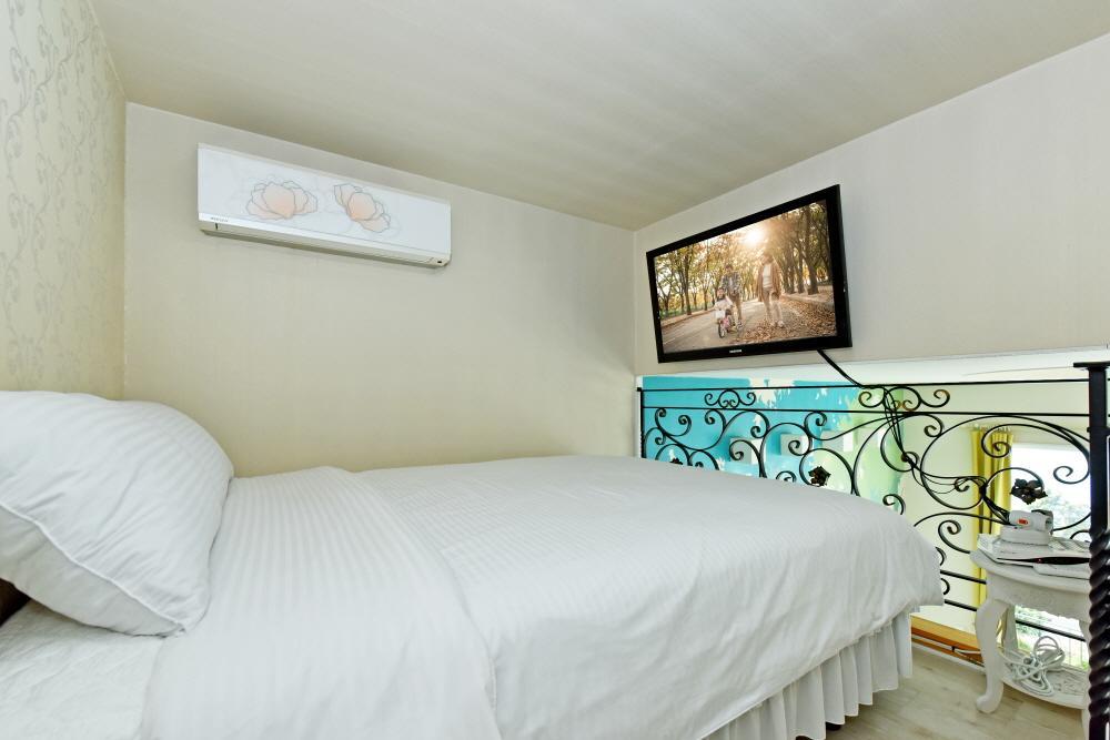 Namhae Bluemare Pension Buitenkant foto
