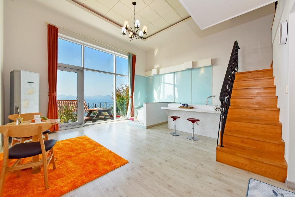 Namhae Bluemare Pension Buitenkant foto