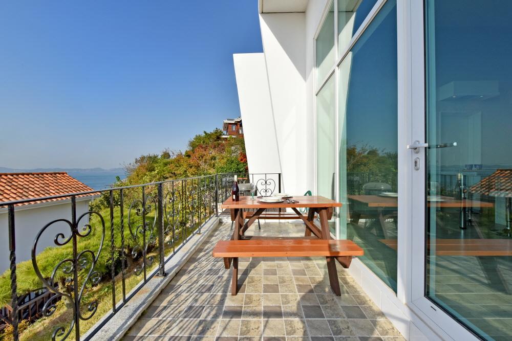Namhae Bluemare Pension Buitenkant foto